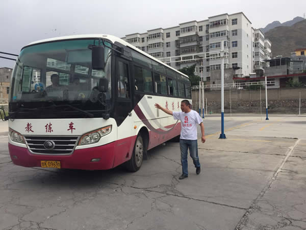 做到兩點(diǎn)，輕松考試，順利拿證